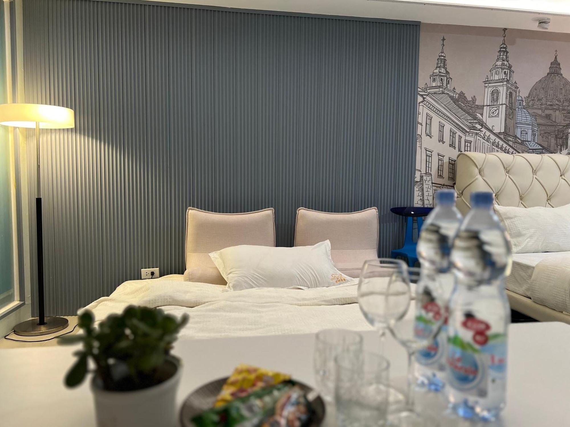 Luxurious European Style Penthouse Modern Apart Ment Cross City Of Dreams Okada Solaire Moa Airport Manila Exterior foto